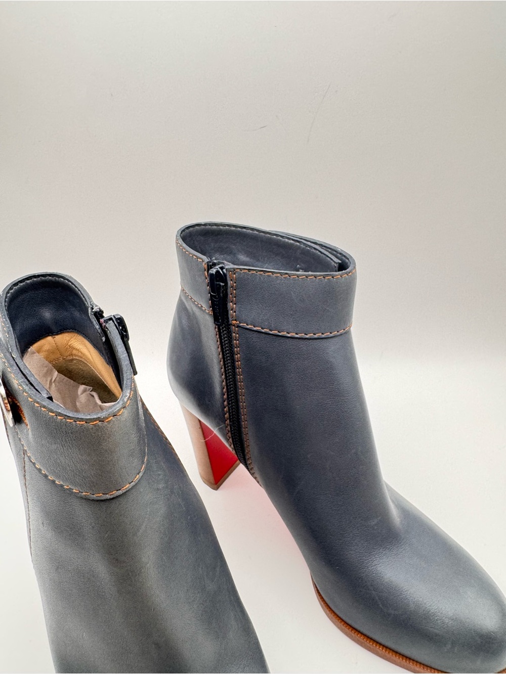 Christian Louboutin Janis Button Gray Leather Ankle Boots Red Sole size 37 calf - Picture 5 of 10